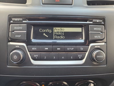 2020 Nissan NP300 DOBLE CABINA SE TM AC PAQ SEG 6VEL