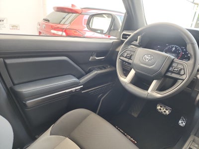 2025 Toyota TACOMA TRD SPORT 4X4