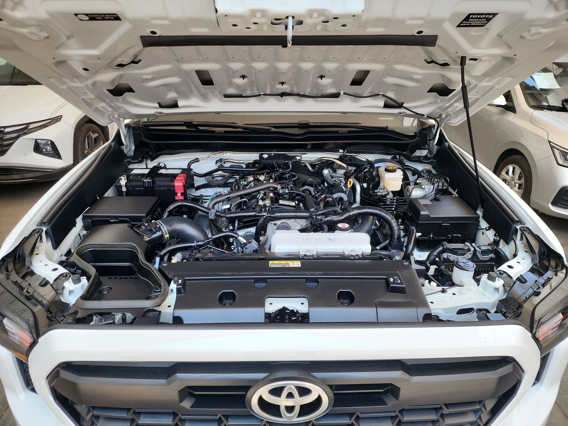 2025 Toyota TACOMA TRD SPORT 4X4