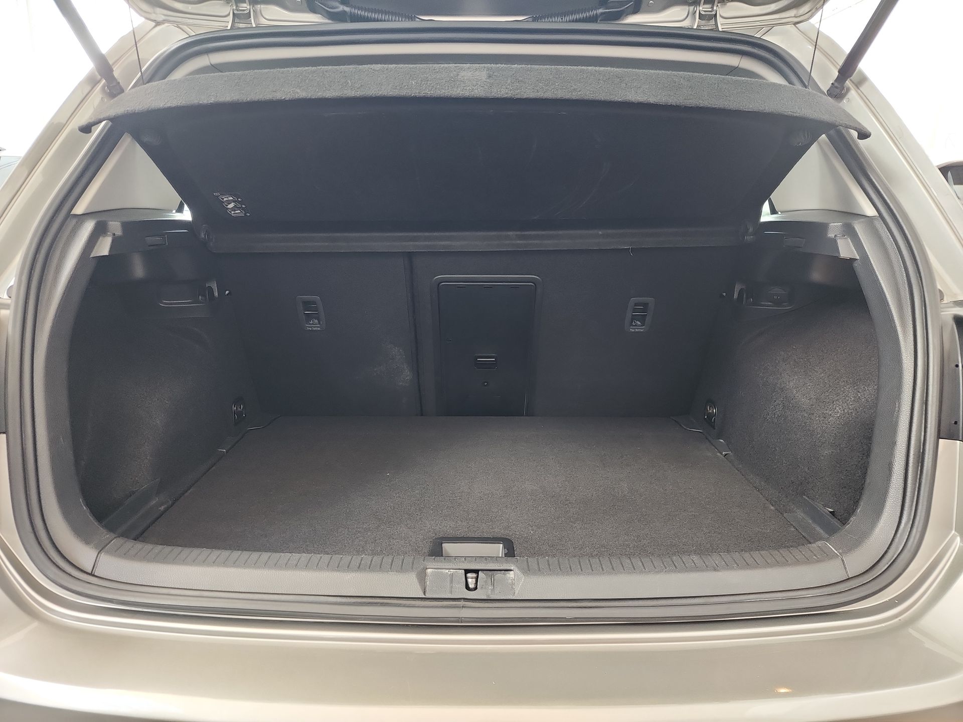 2017 Volkswagen GOLF HIGHLINE DSG ASISTENTE APARCAMIENTO