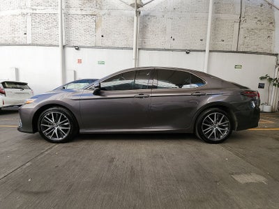 2024 Toyota CAMRY XLE HV