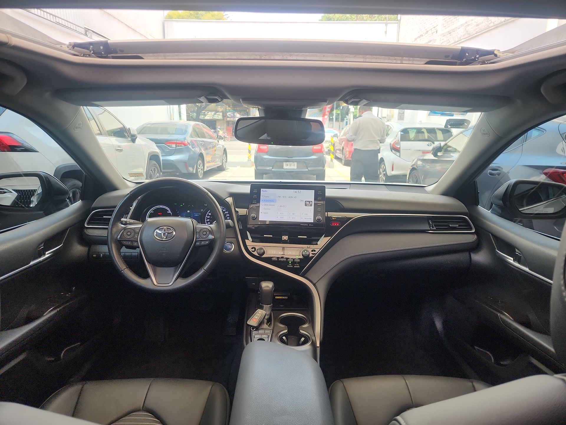 2024 Toyota CAMRY SE HEV