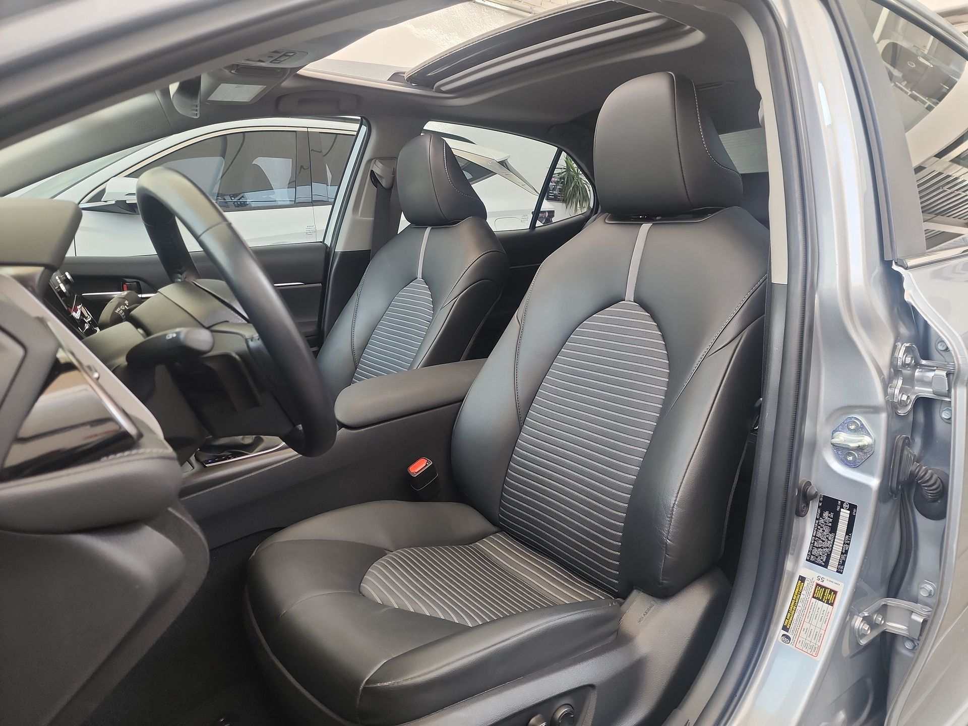 2024 Toyota CAMRY SE HEV