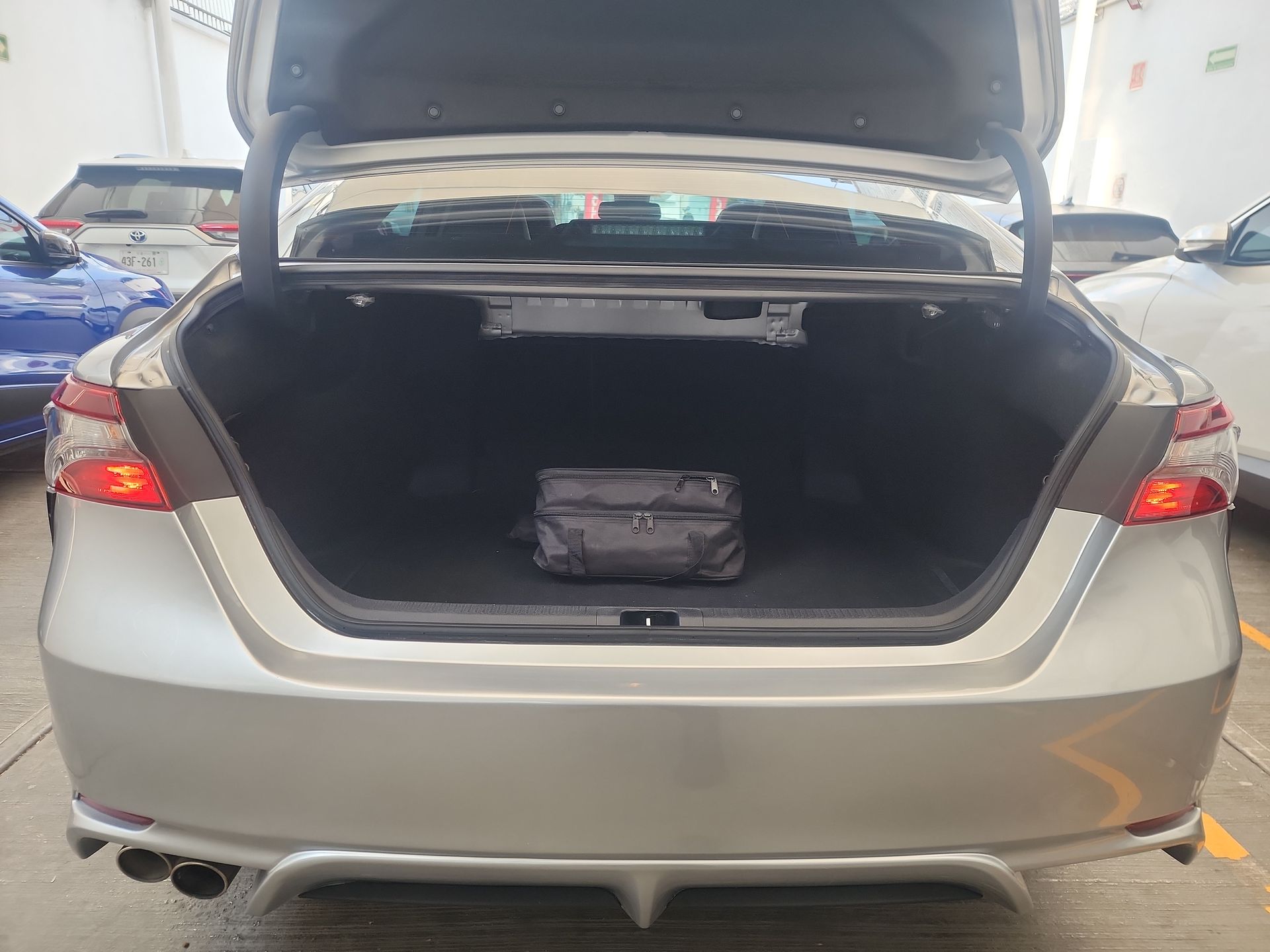 2024 Toyota CAMRY SE HEV