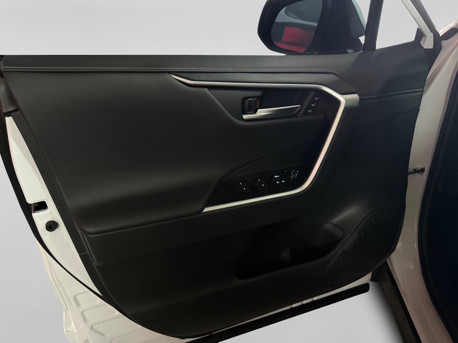 2024 Toyota RAV4 LIMITED HV