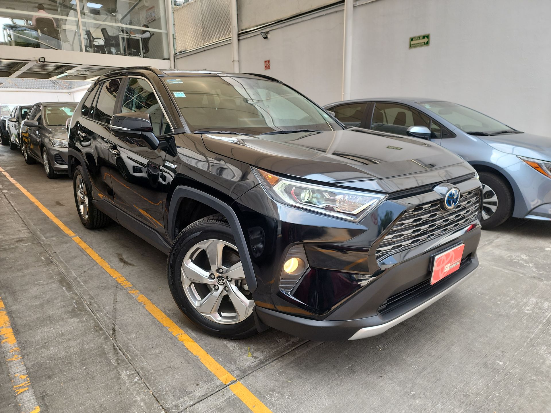 2021 Toyota RAV4 LIMITED HV