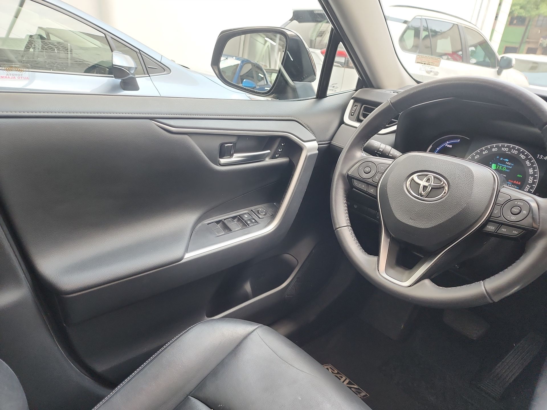 2021 Toyota RAV4 LIMITED HV