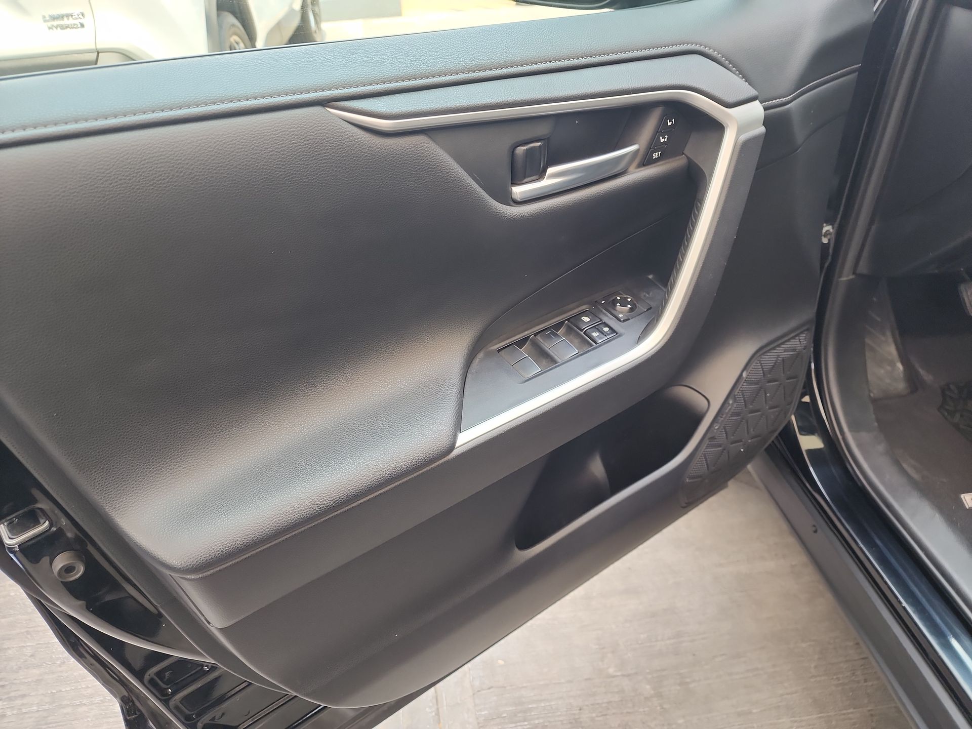 2021 Toyota RAV4 LIMITED HV