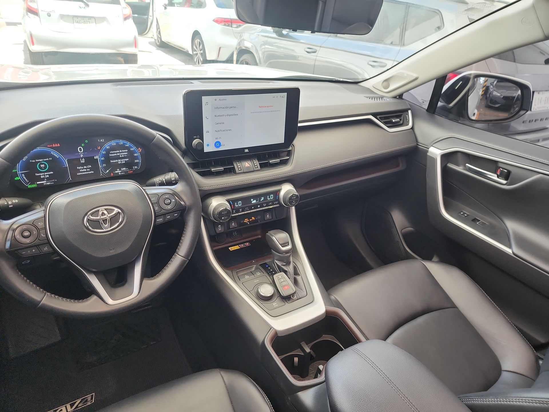 2023 Toyota RAV4 LIMITED HV