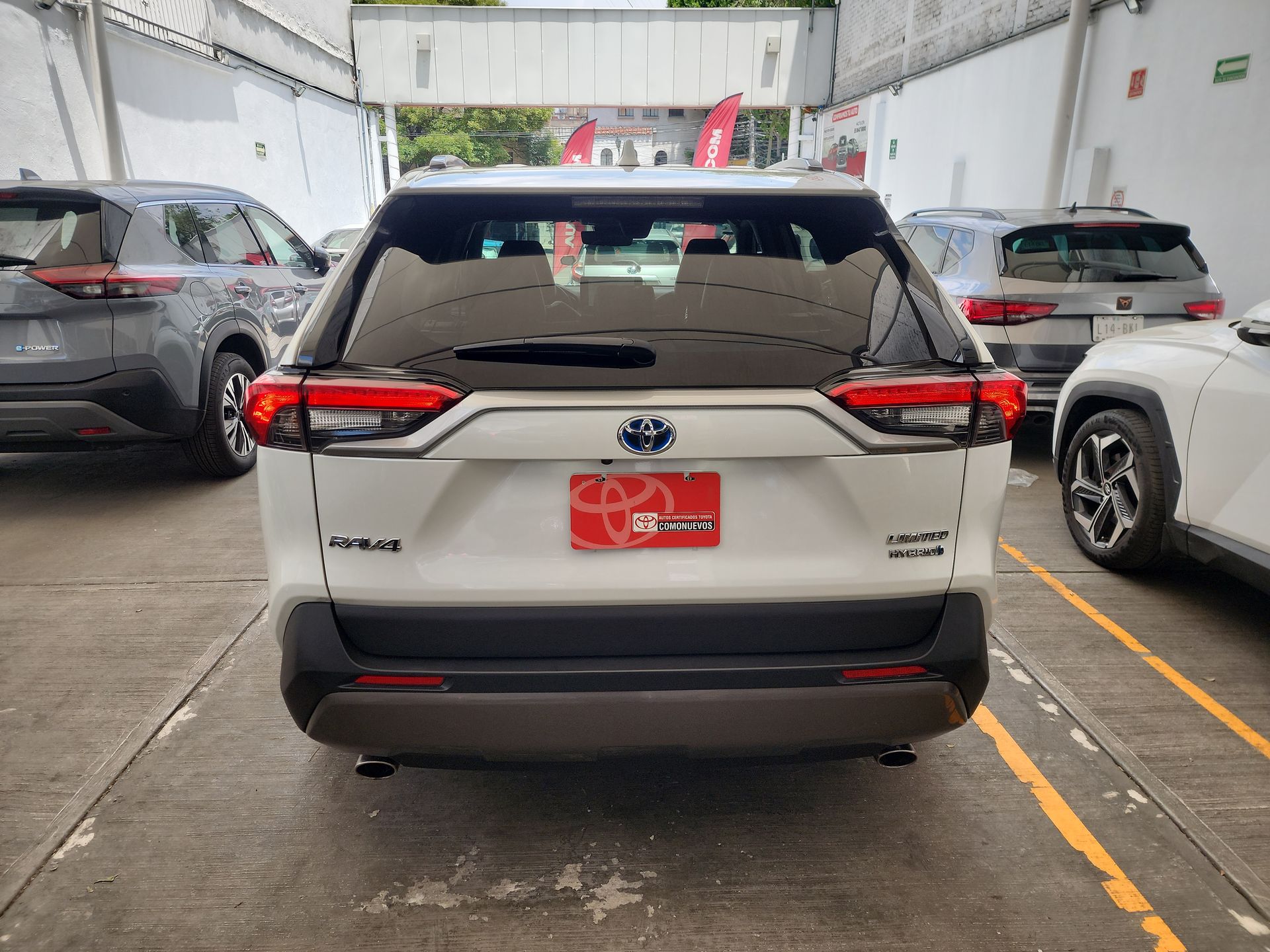 2023 Toyota RAV4 LIMITED HV