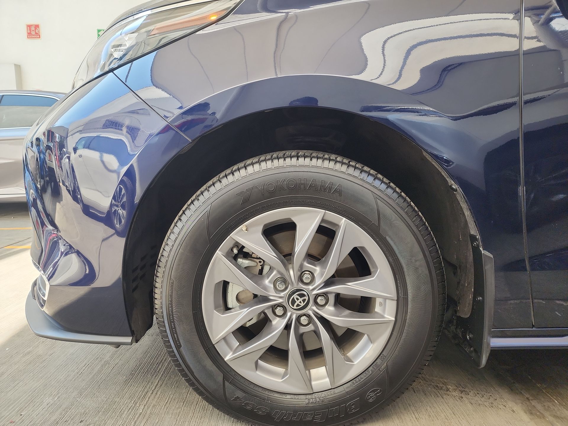 2024 Toyota SIENNA XLE