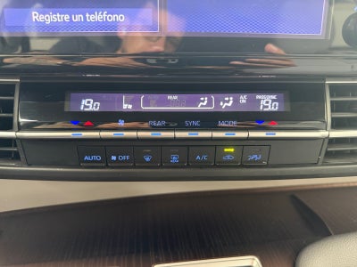 2022 Toyota SIENNA LE