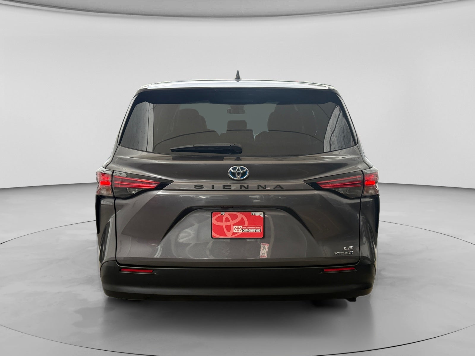 2022 Toyota SIENNA LE