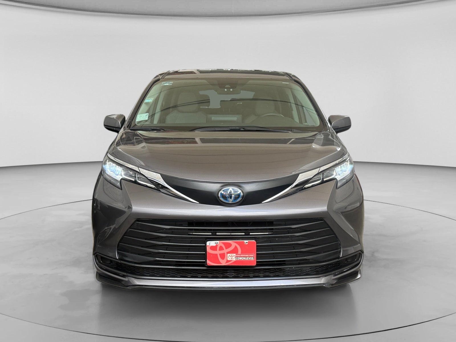 2022 Toyota SIENNA LE