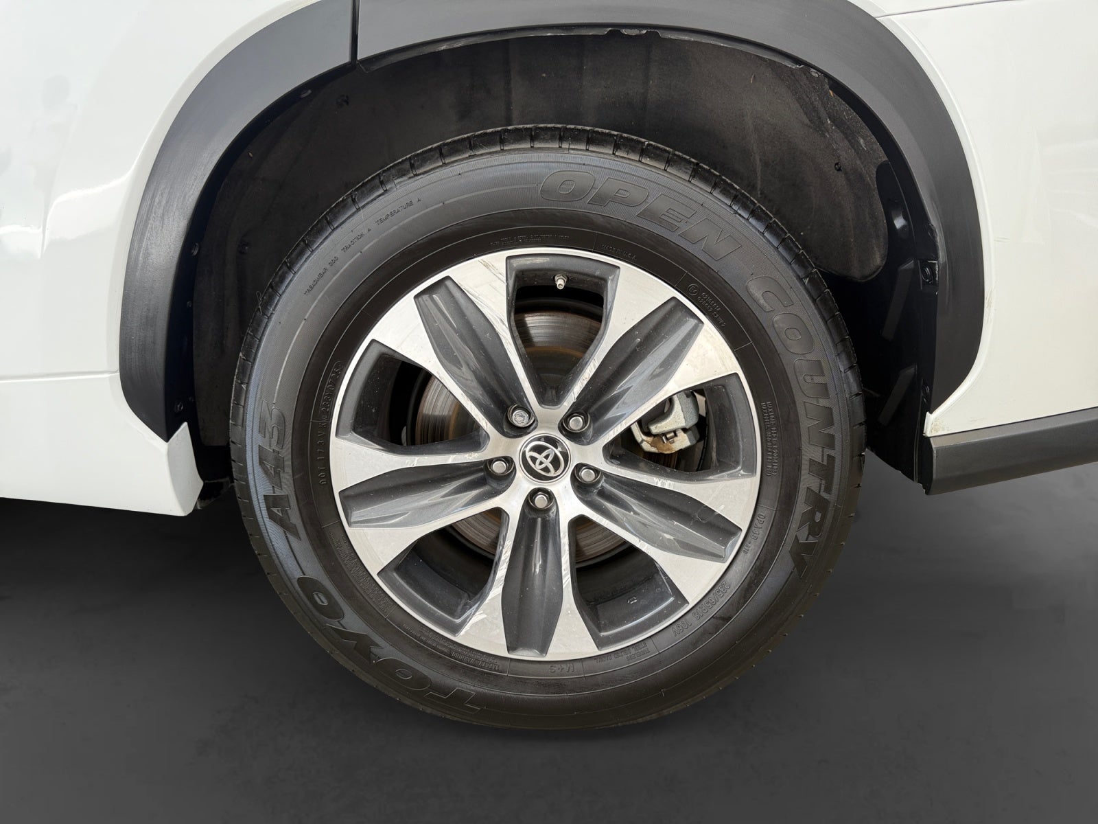 2025 Toyota HIGHLANDER XLE HEV