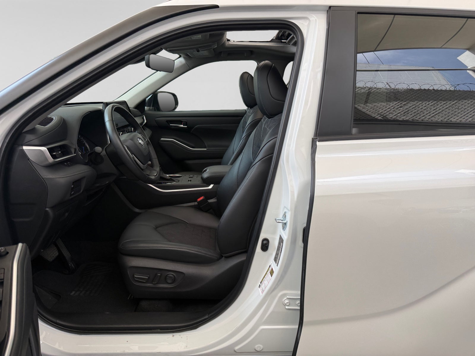 2024 Toyota HIGHLANDER NIGHTSHADE