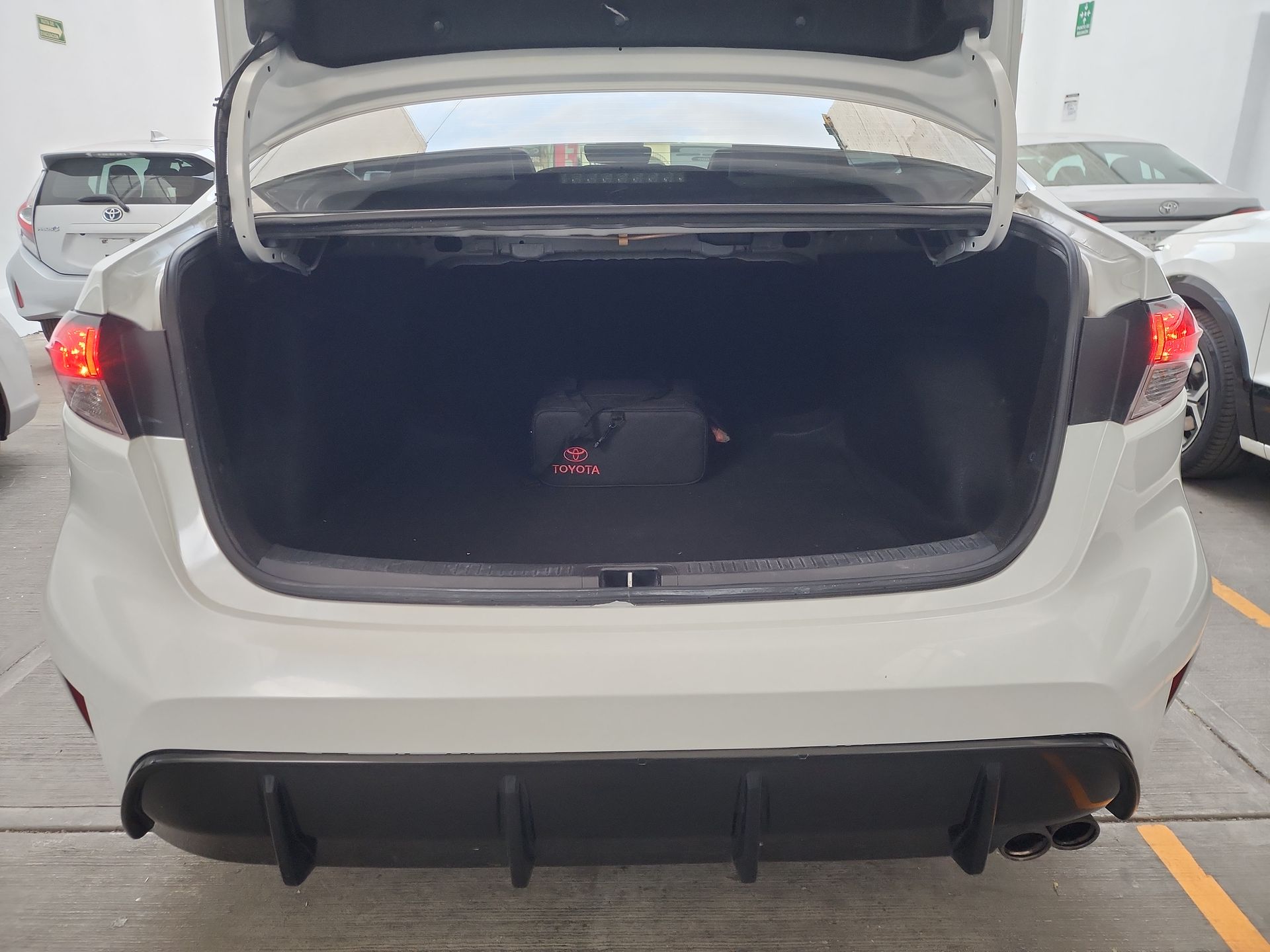 2023 Toyota COROLLA SE CVT