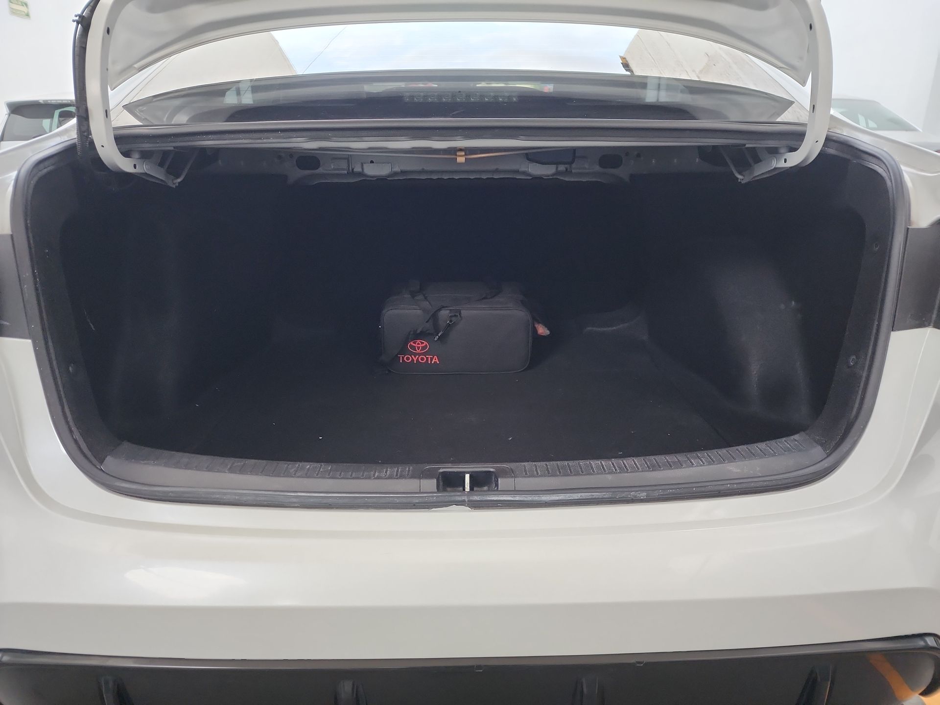 2023 Toyota COROLLA SE CVT