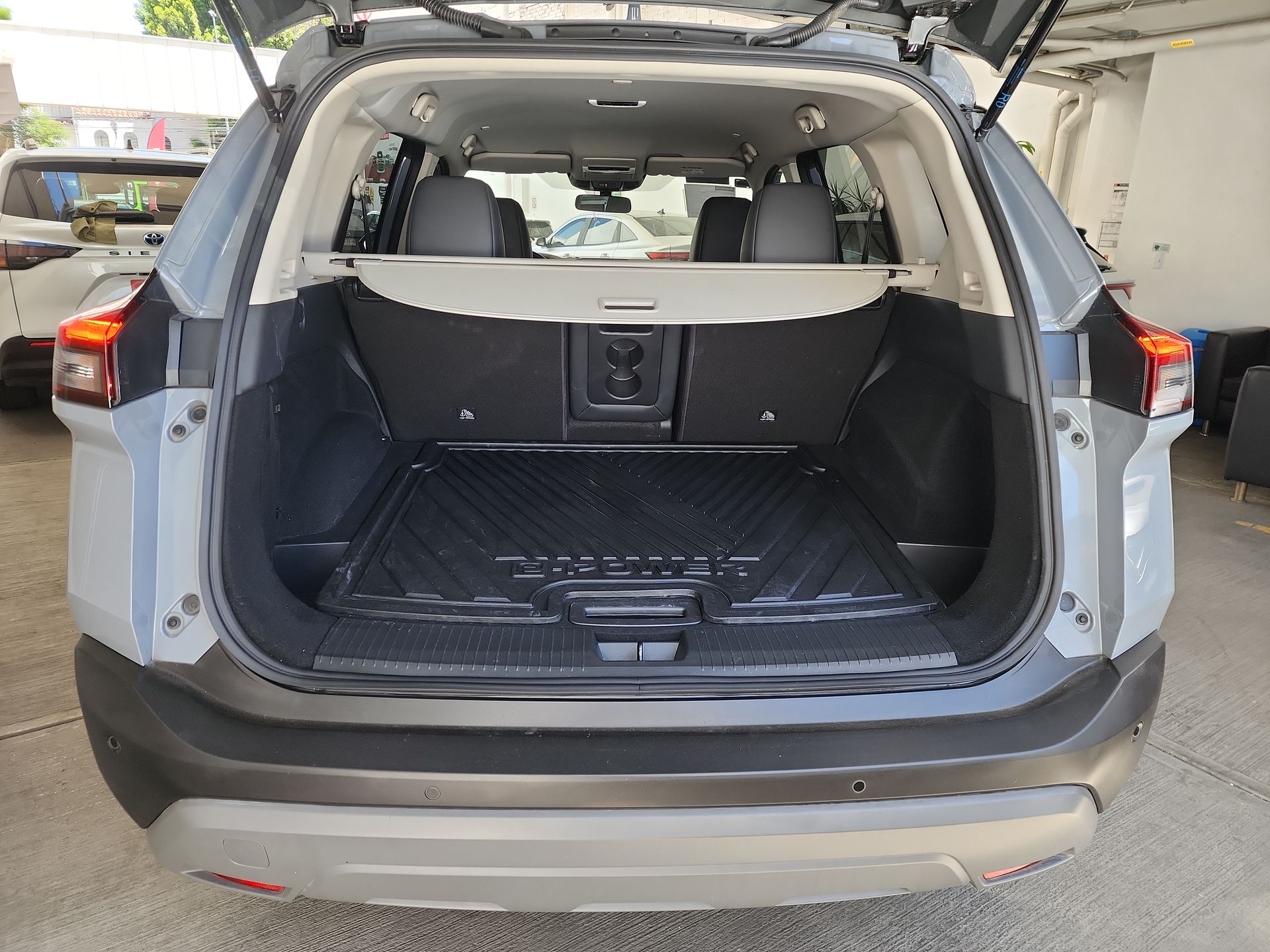 2025 Nissan X-TRAIL EXCLUSIVE E-POWER 2 ROW 25