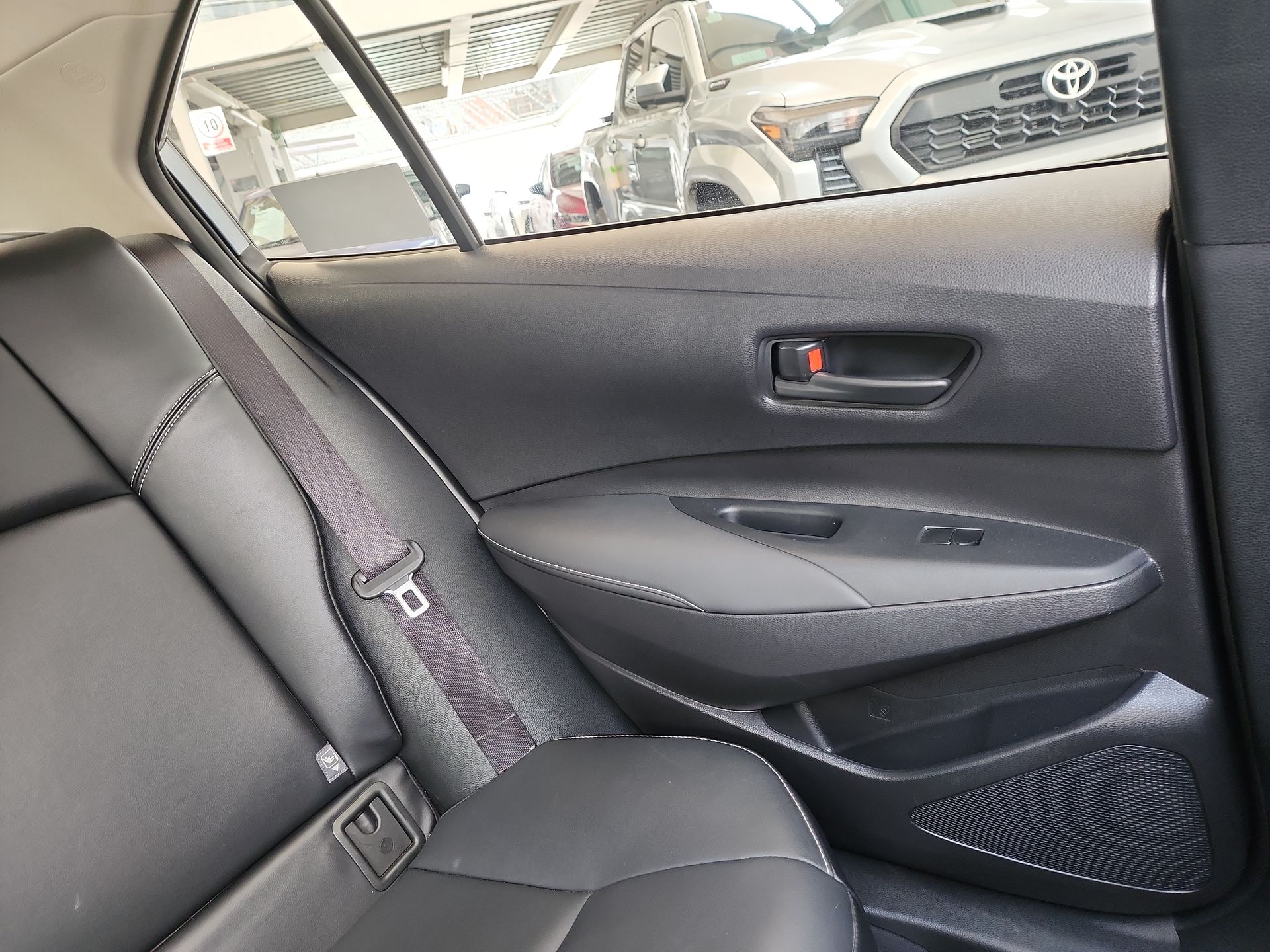 2023 Toyota COROLLA XLE HEV