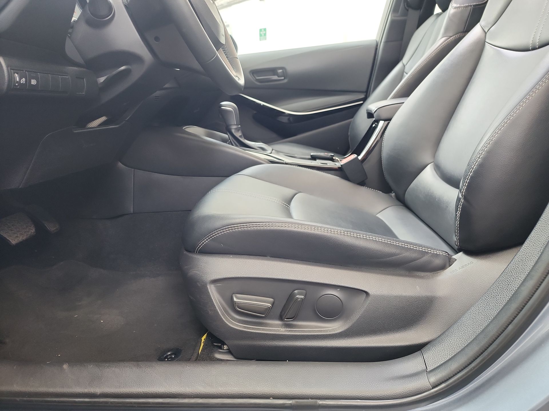 2023 Toyota COROLLA XLE HEV