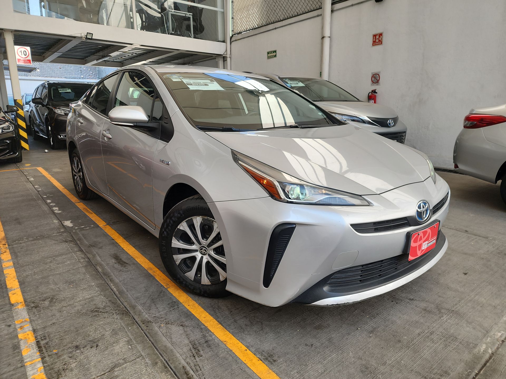 2020 Toyota PRIUS BASE