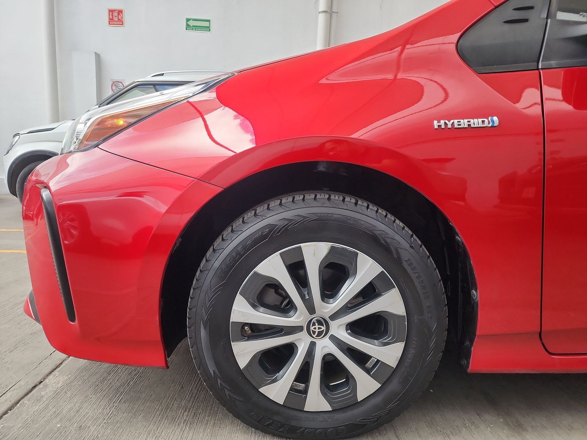 2020 Toyota PRIUS BASE