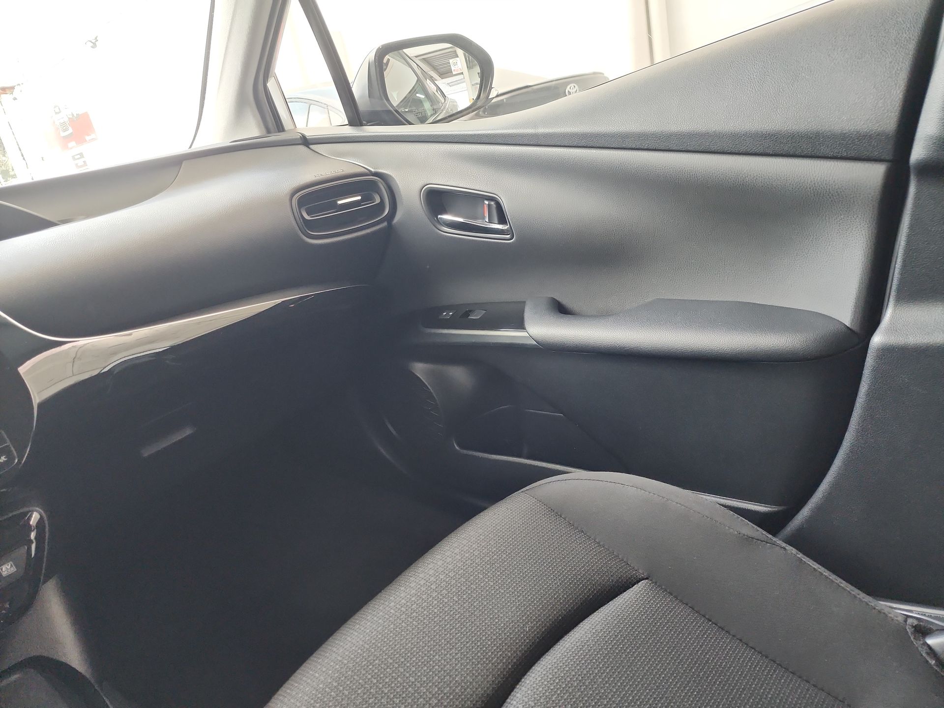 2020 Toyota PRIUS BASE BASE