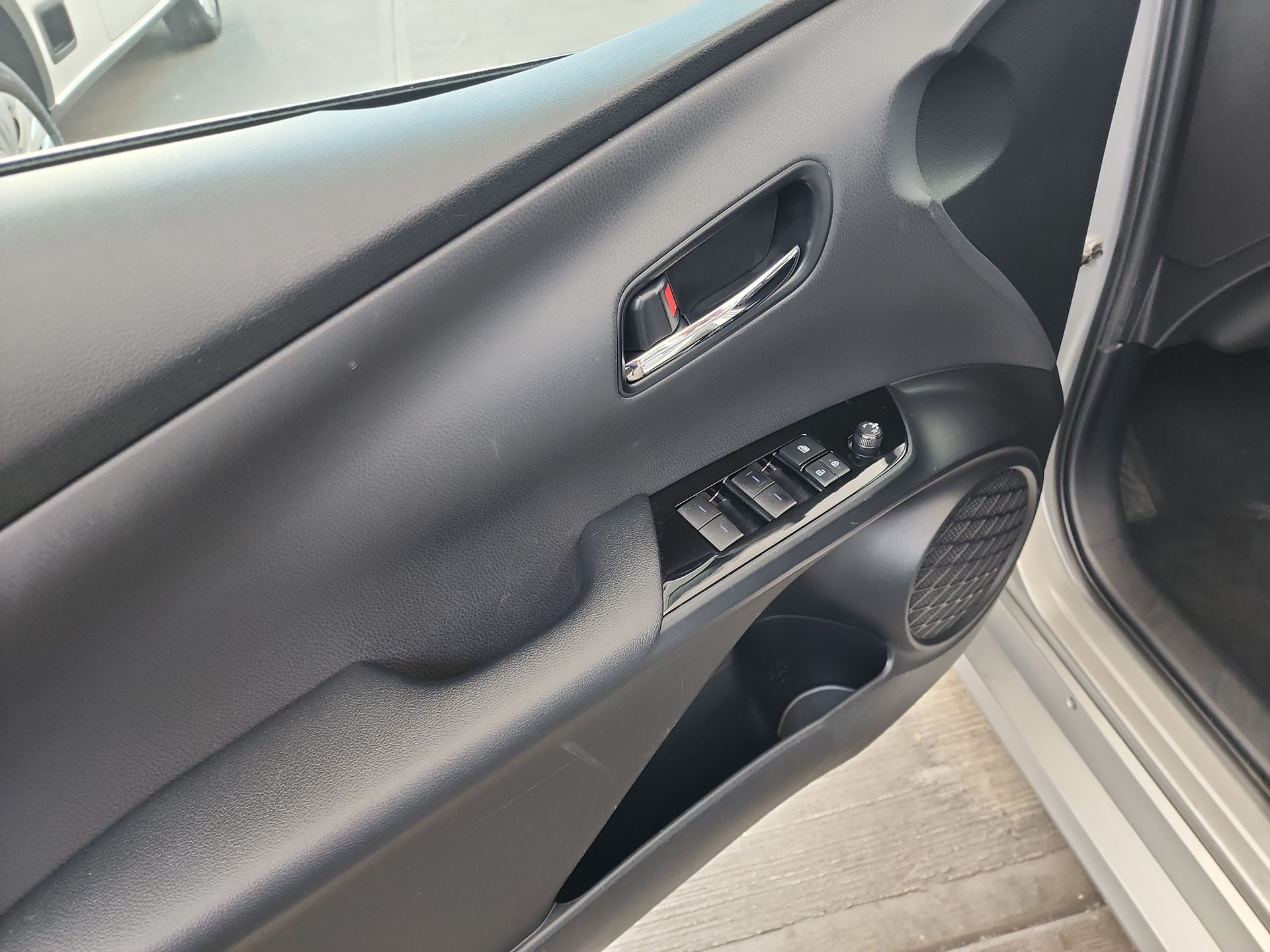 2020 Toyota PRIUS BASE BASE