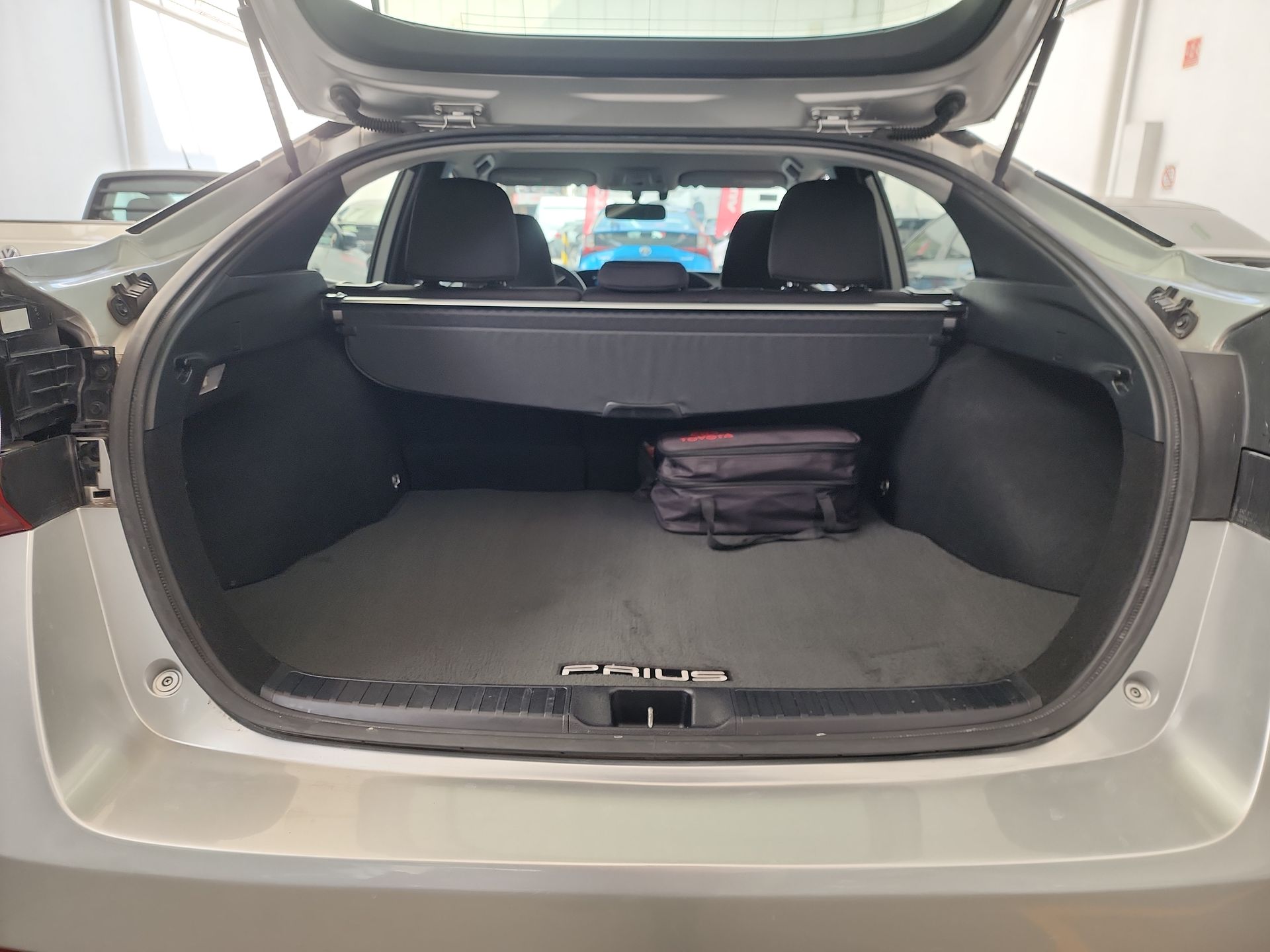 2020 Toyota PRIUS BASE BASE