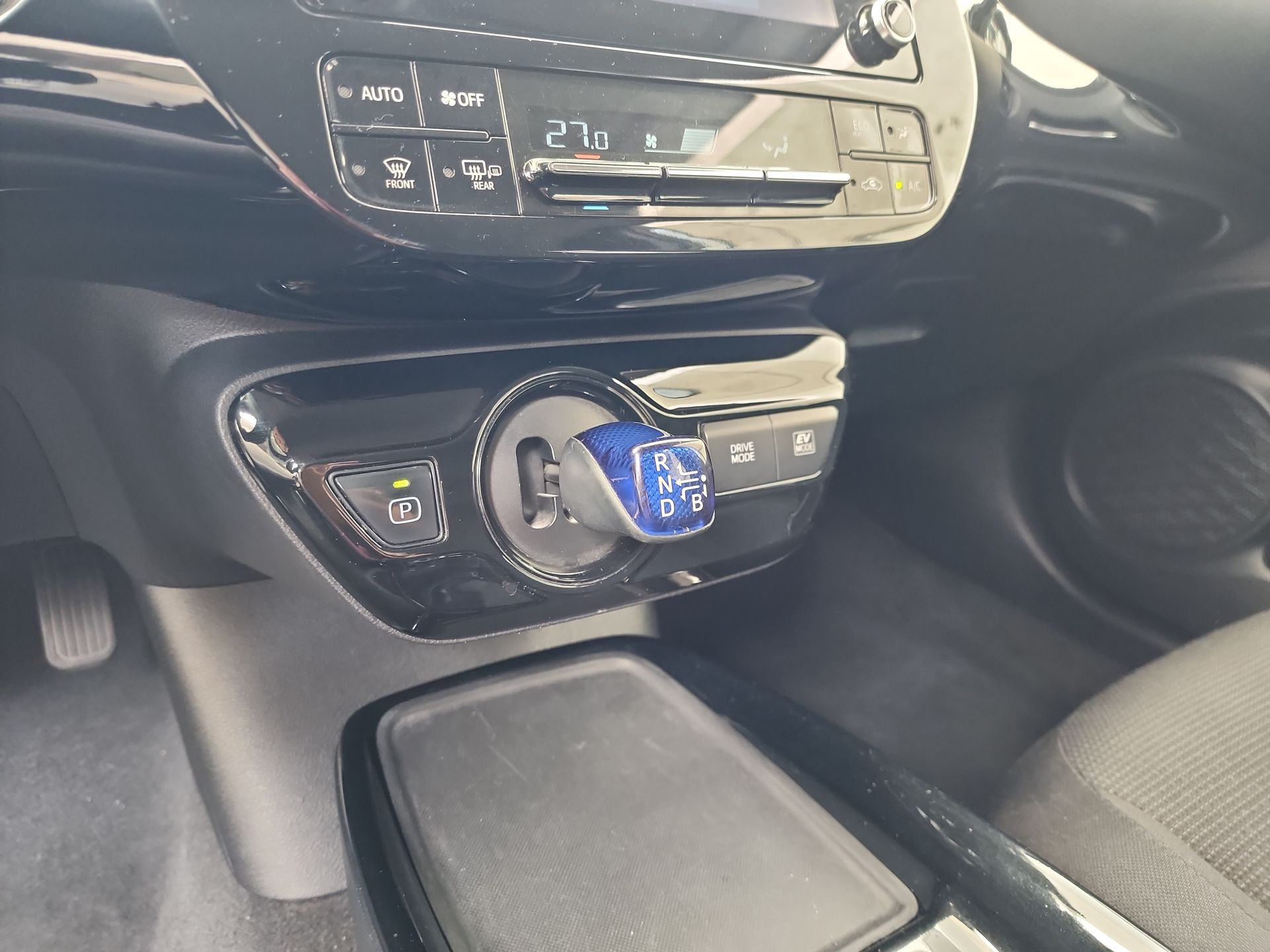 2020 Toyota PRIUS BASE BASE