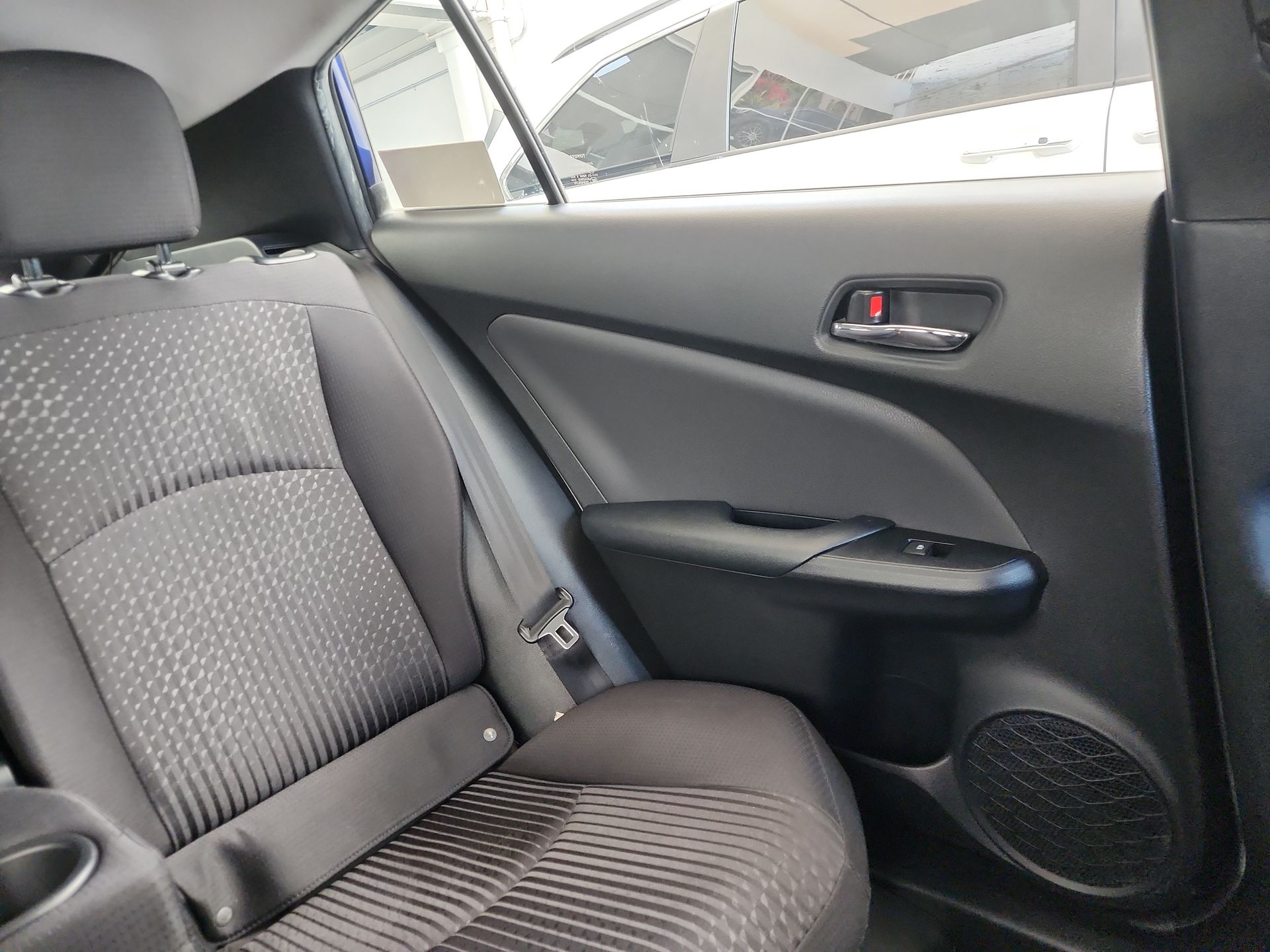 2016 Toyota PRIUS BASE CVT