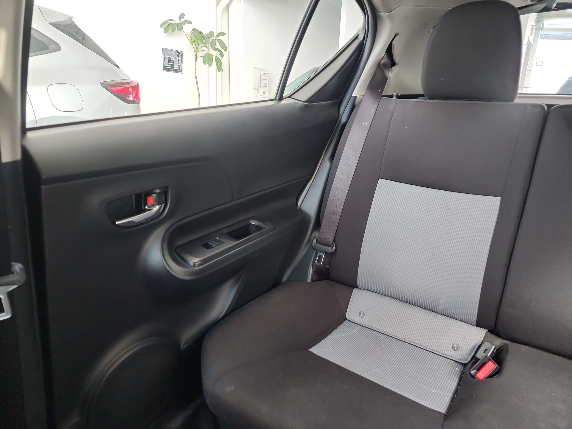 2020 Toyota PRIUS PRIUS C