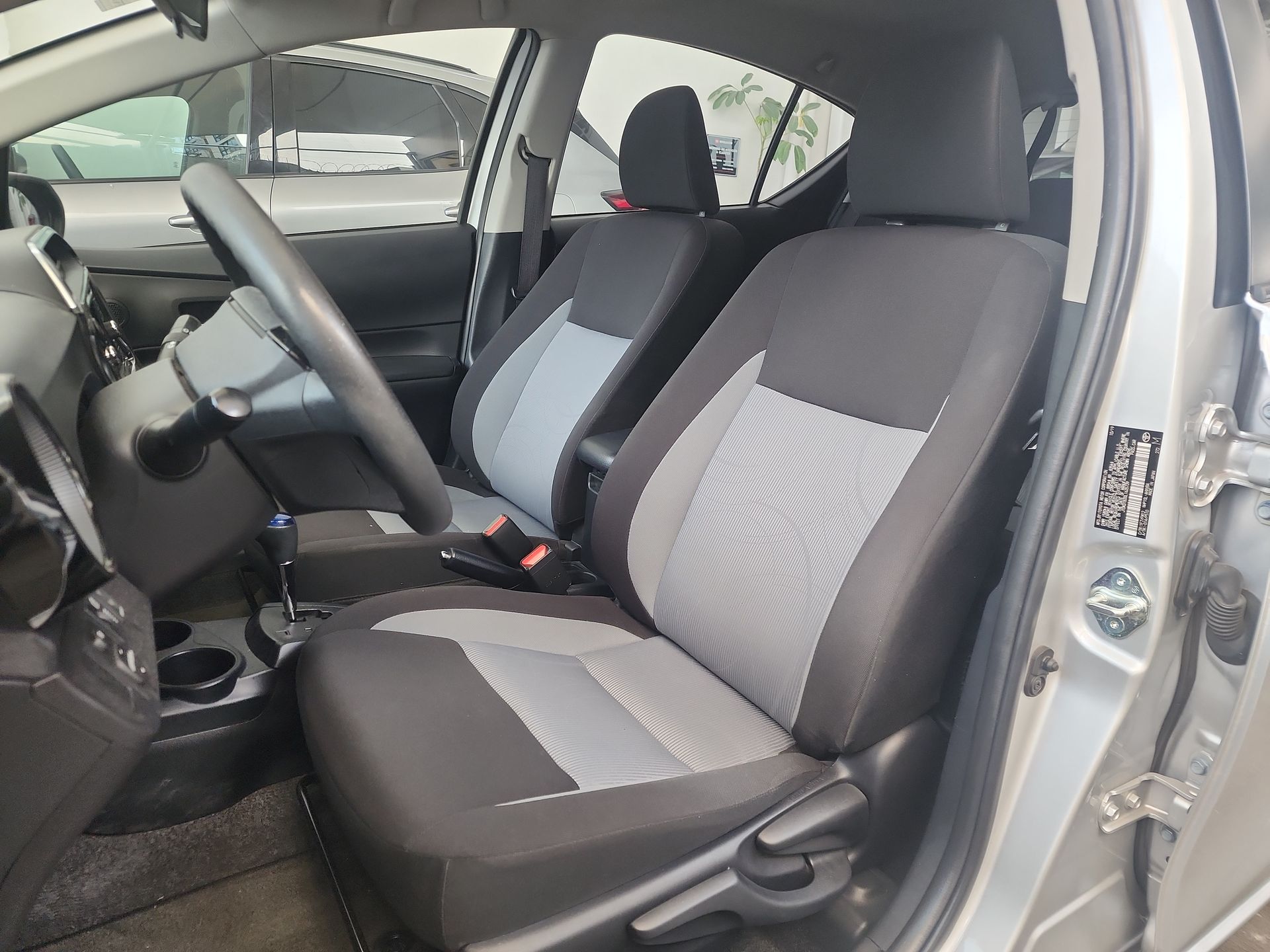 2020 Toyota PRIUS PRIUS C