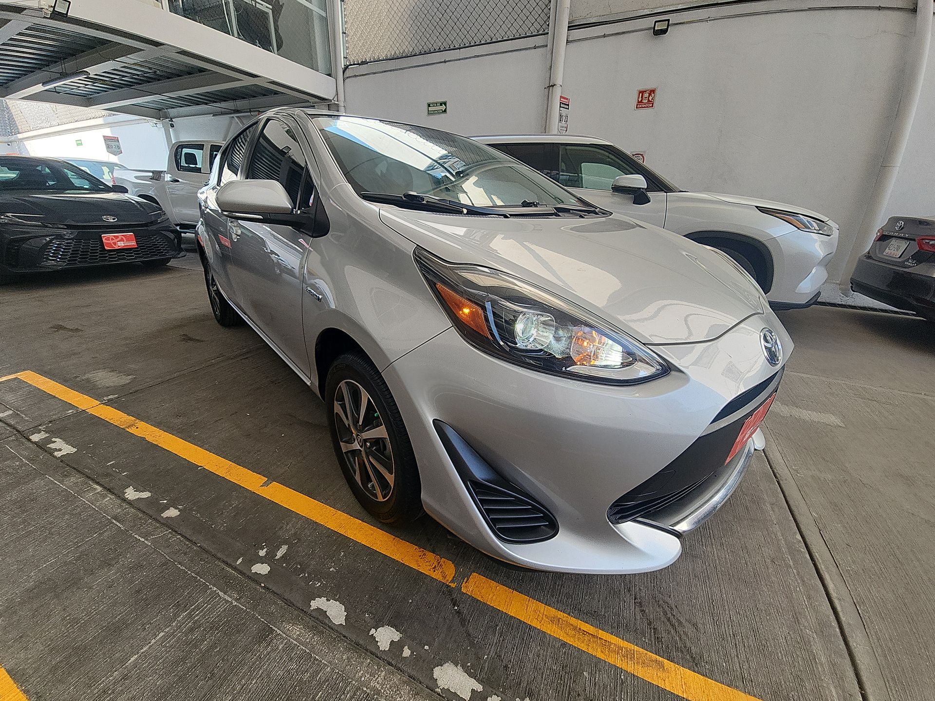 2020 Toyota PRIUS PRIUS C