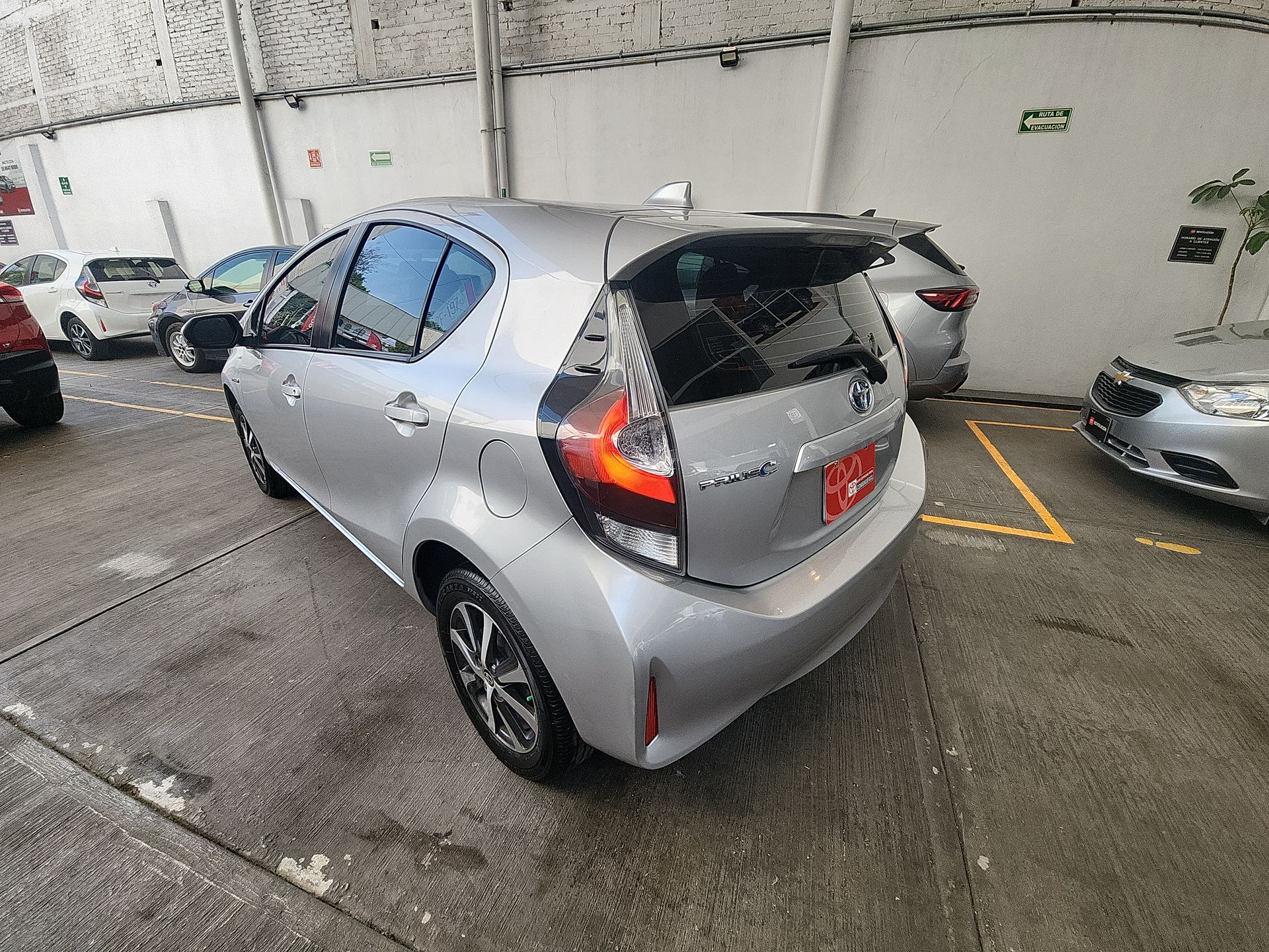 2020 Toyota PRIUS PRIUS C