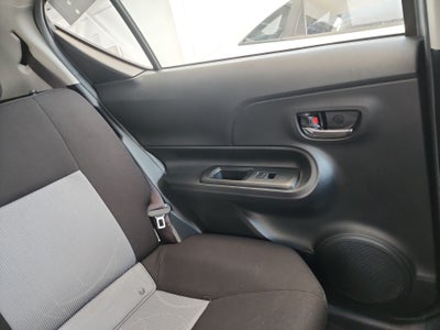 2019 Toyota PRIUS 1.5 HYBRID AUTO