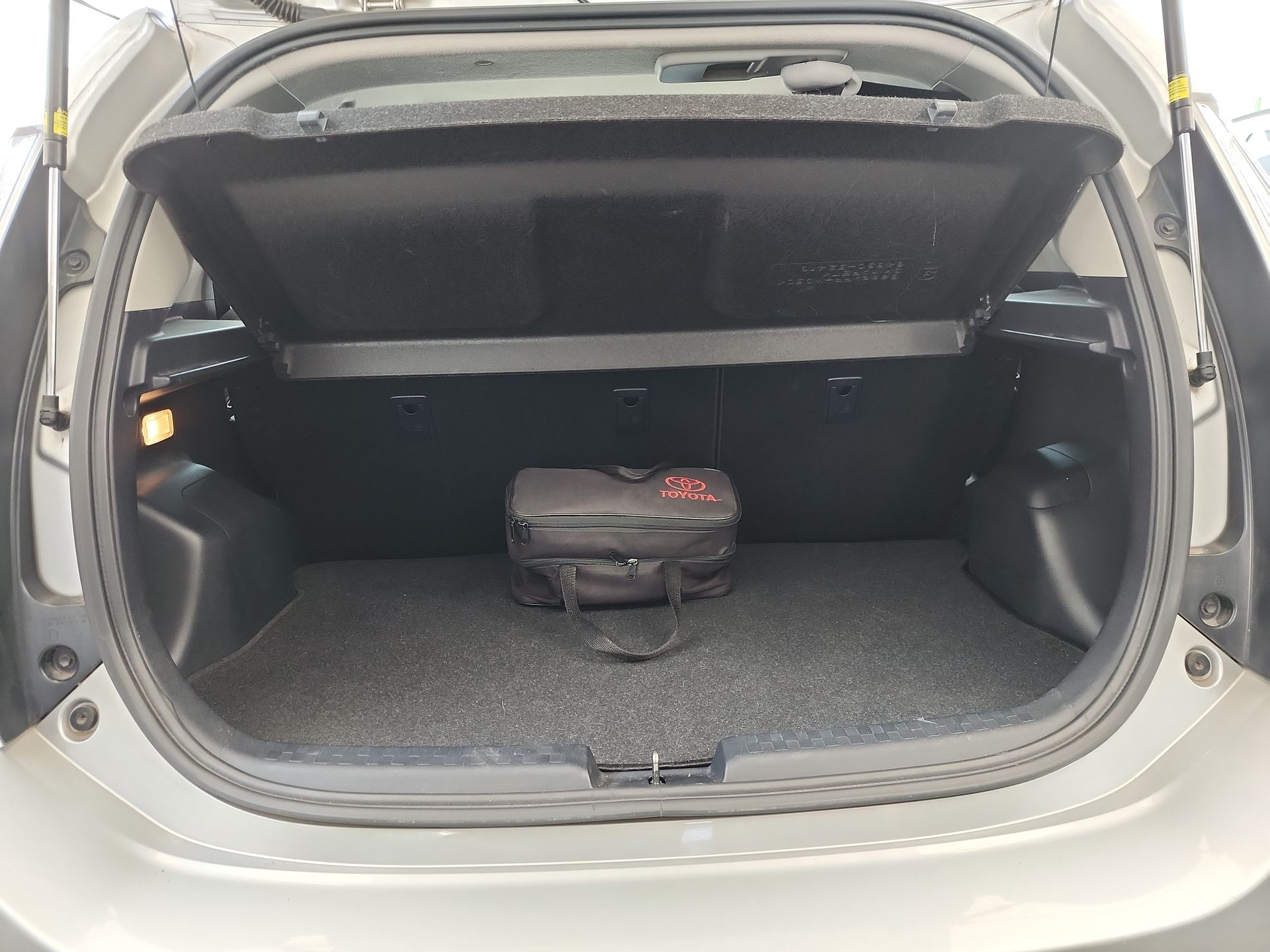 2019 Toyota PRIUS 1.5 HYBRID AUTO