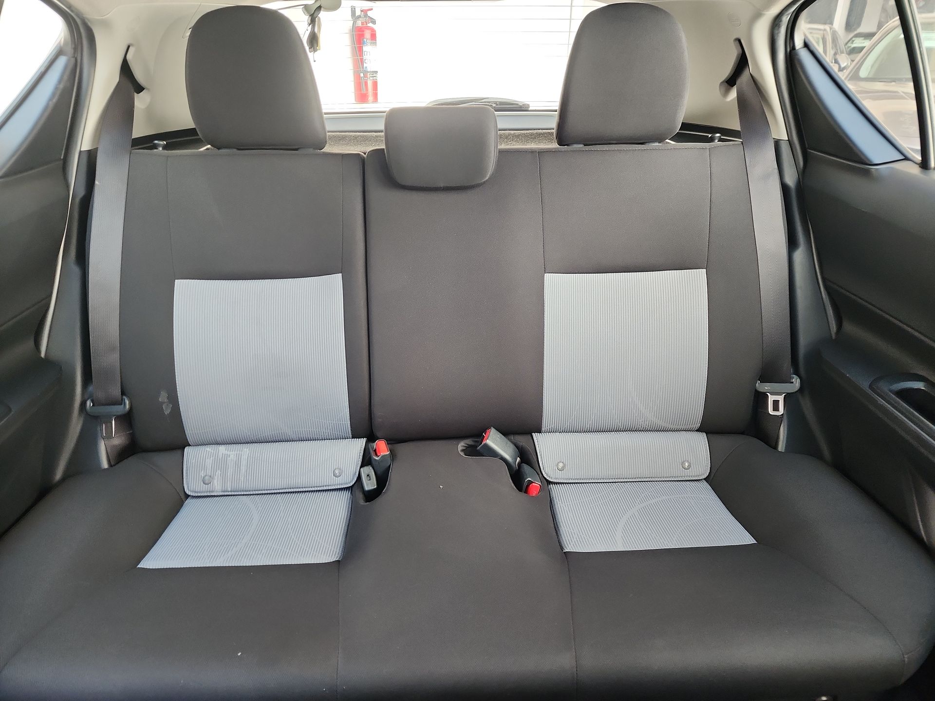 2021 Toyota PRIUS BASE