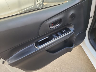 2021 Toyota PRIUS BASE