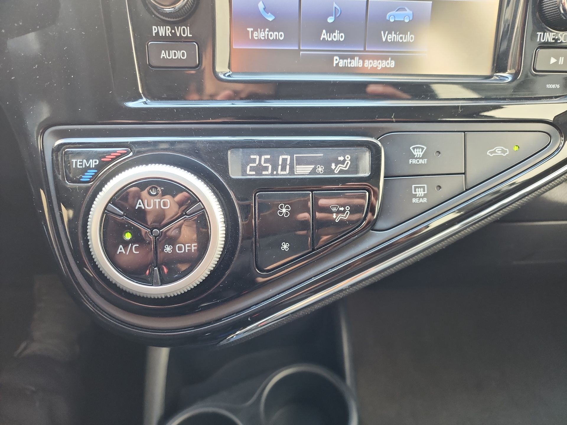 2021 Toyota PRIUS BASE