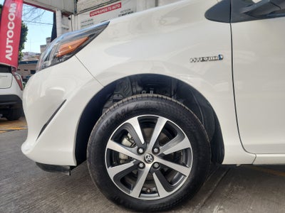 2021 Toyota PRIUS BASE