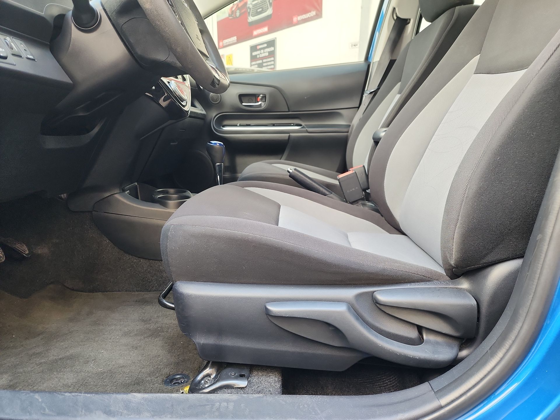 2020 Toyota PRIUS PRIUS C