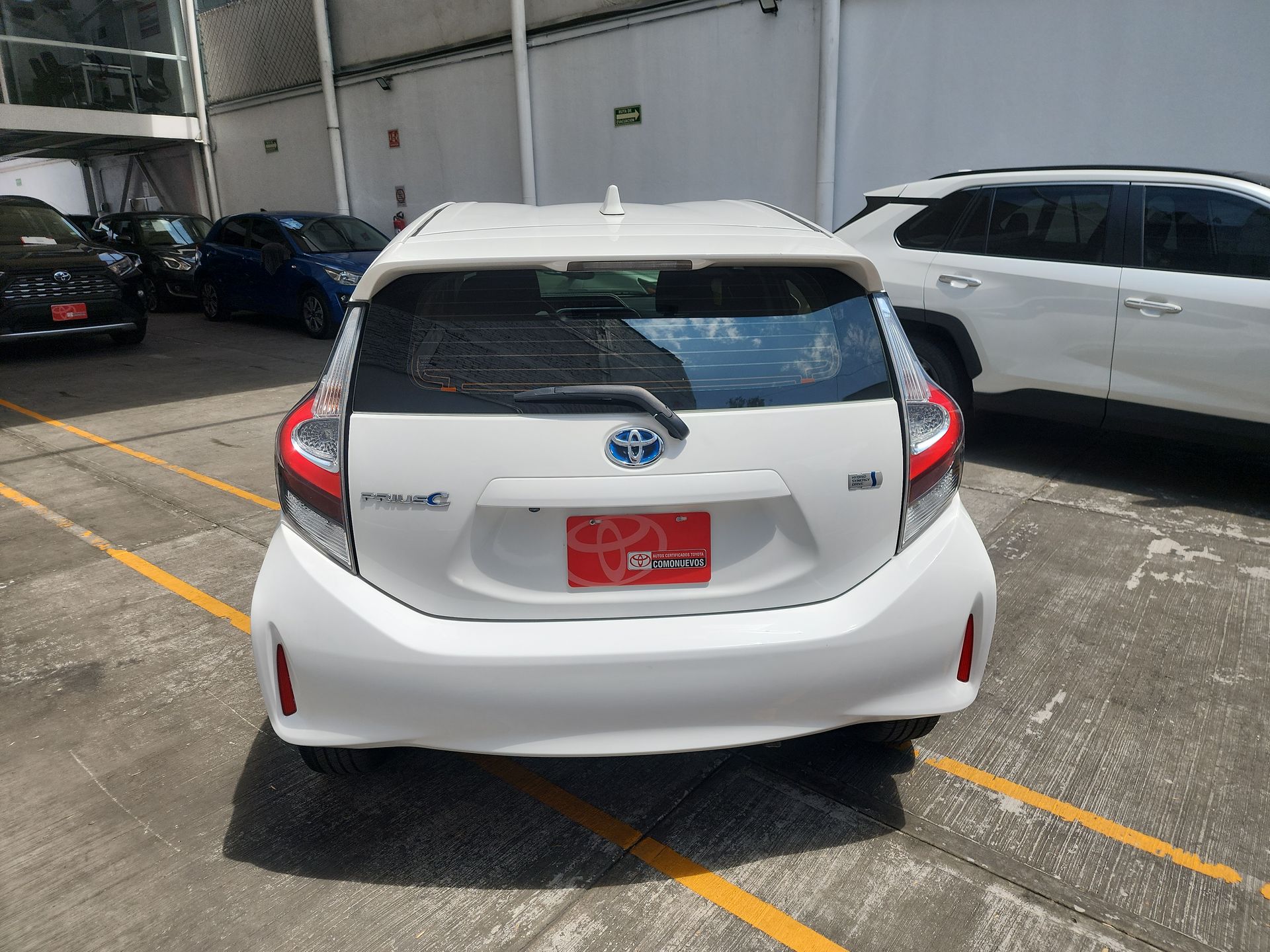 2021 Toyota PRIUS PRIUS C