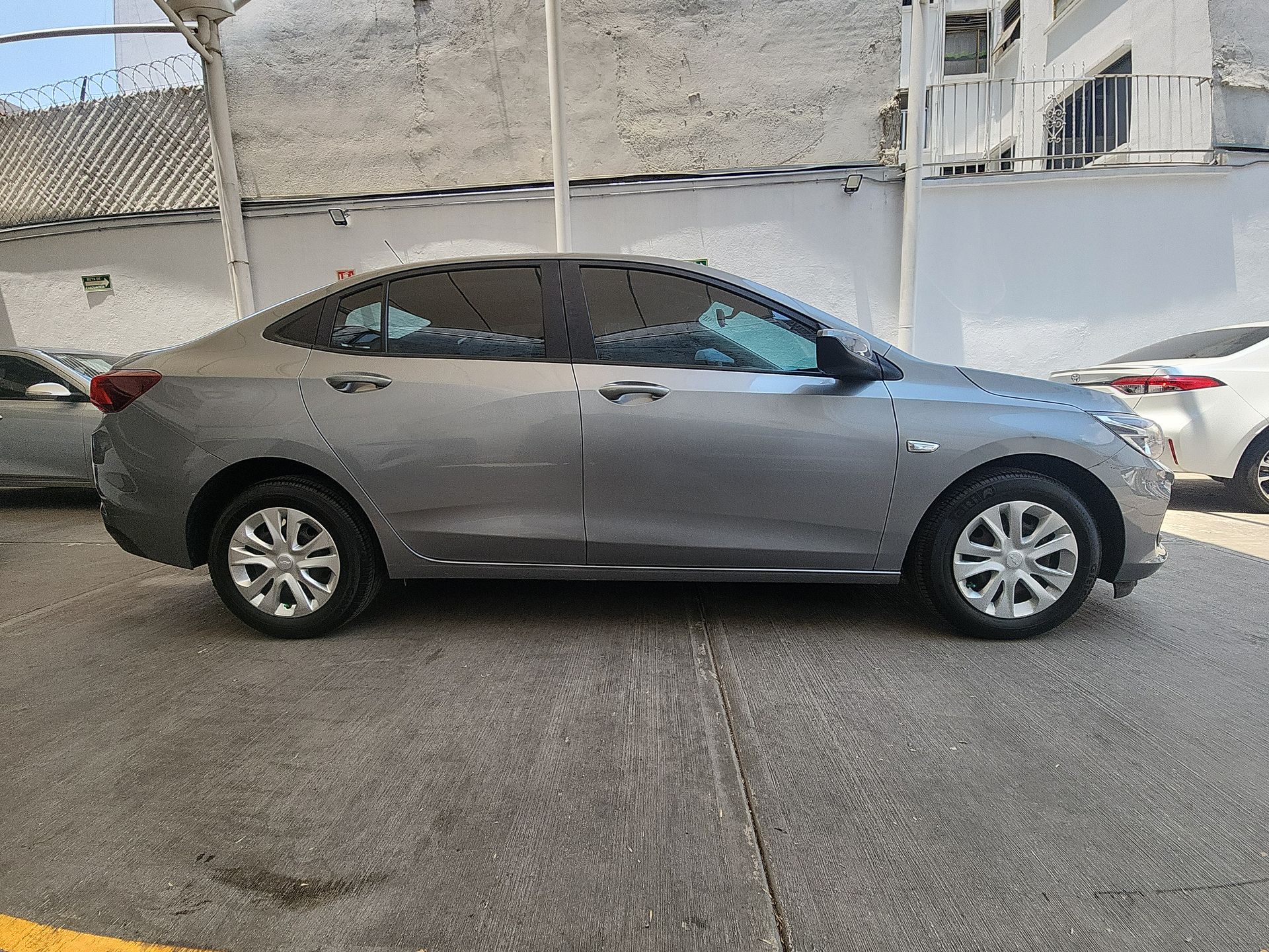 2023 Chevrolet ONIX LS B
