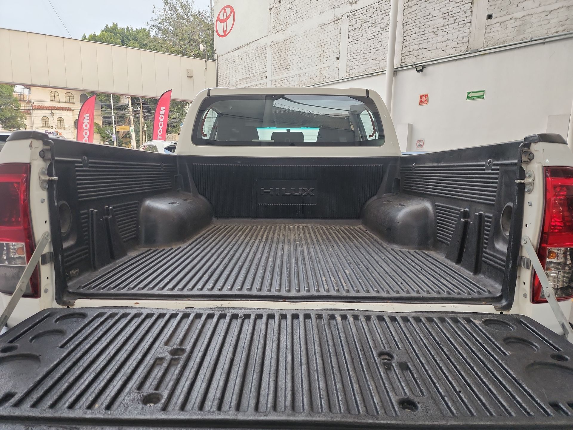 2024 Toyota HILUX C-CAB CHASIS