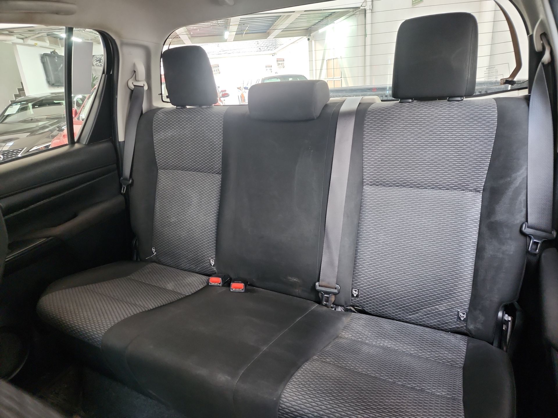 2024 Toyota HILUX C-CAB CHASIS