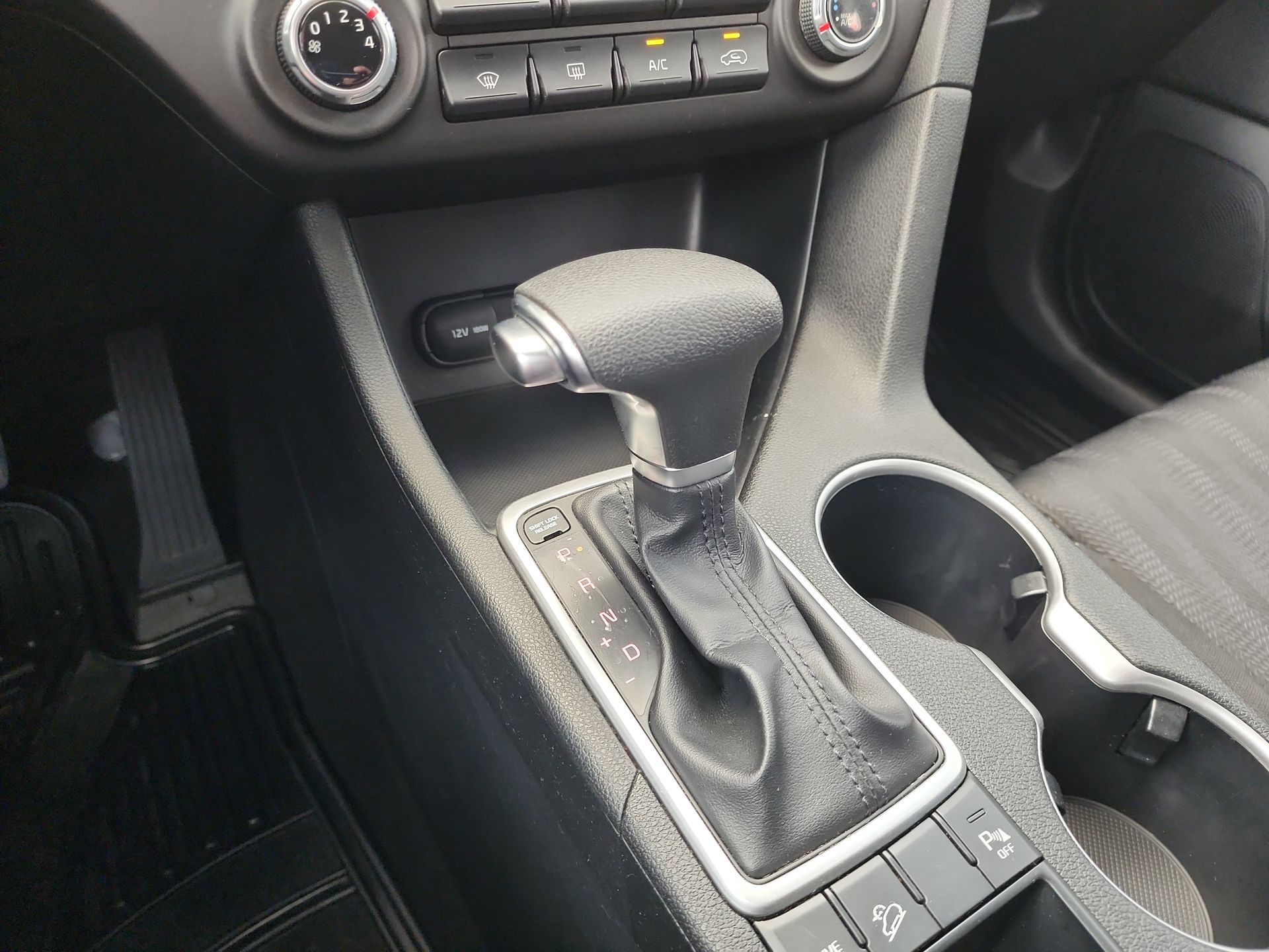 2020 Kia SPORTAGE 2.0L LX T/A