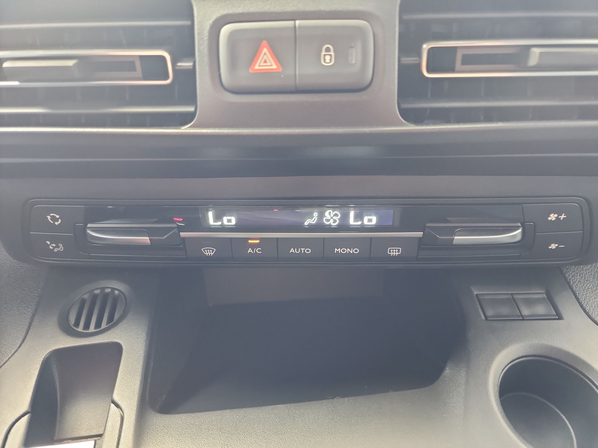 2024 PEUGEOT RIFTER ALLURE PACK 5P 1.6HDI 90HP MAN 5VEL 7PL