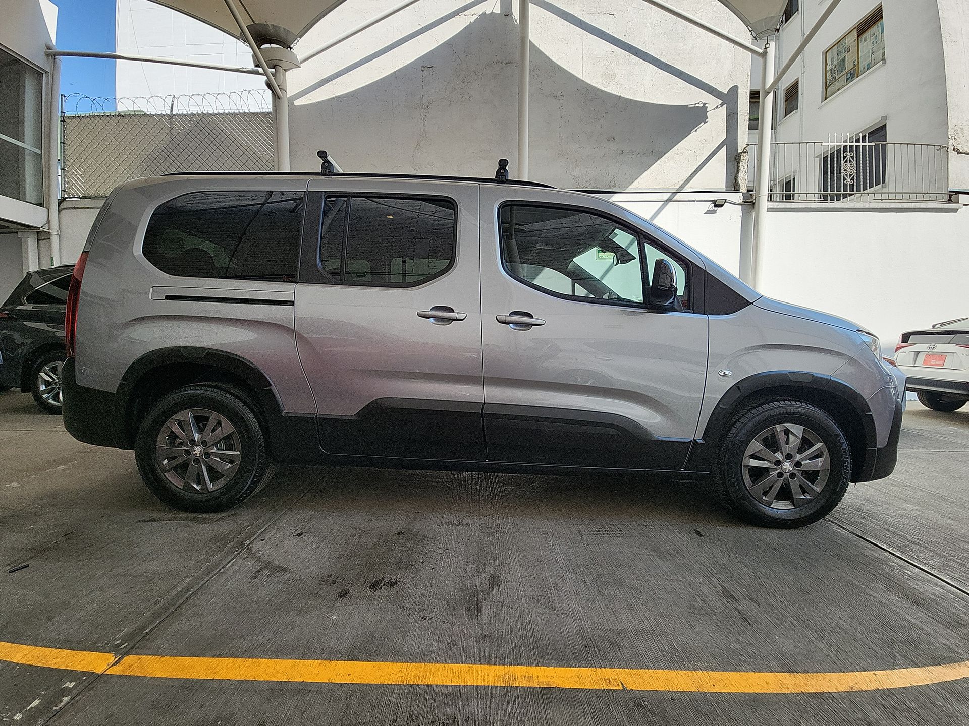 2024 PEUGEOT RIFTER ALLURE PACK 5P 1.6HDI 90HP MAN 5VEL 7PL